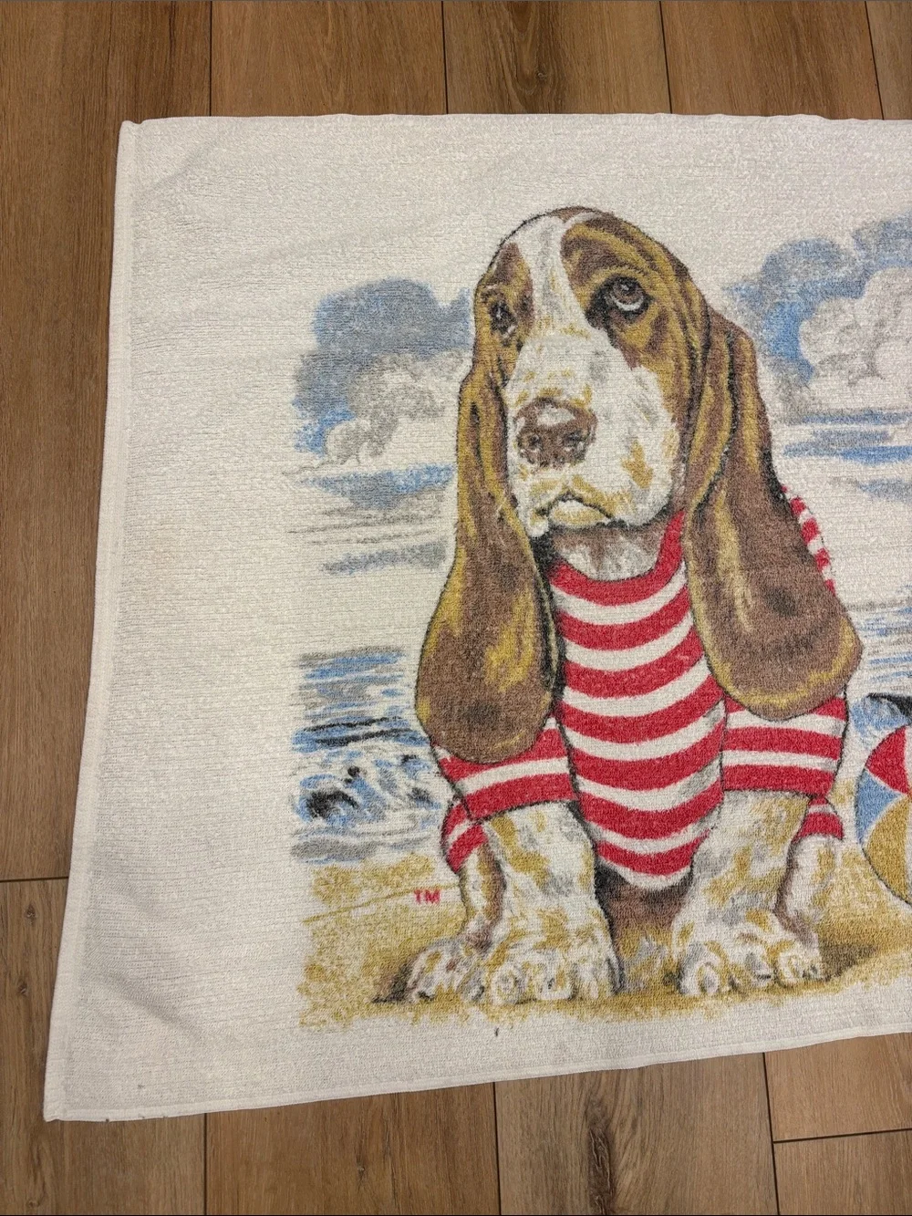 Vintage 1970s Hush Puppies Beach Towel Basset Hound Cotton 56x29 Oversized Pool
